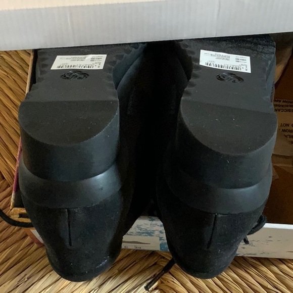 CLARKS CLOUDSTEPPERS Caddell Fly Wedges NWT Black 8 Narrow - Picture 8 of 8